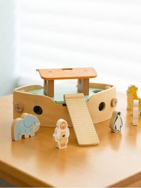 Wooden Noah's Ark Animal Playset